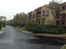 此房手续齐全,格局好,采光好,无遮挡,出行方便