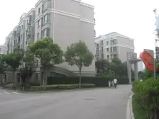 四房,三南一北四开间,买进高,税少,小区安静位置