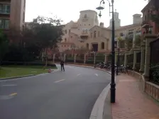 前面是别墅区,采光无遮挡,二期交房品质高,有车位