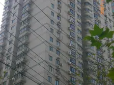 此房满五不 V一,两房朝南,视野开阔,阳光满屋