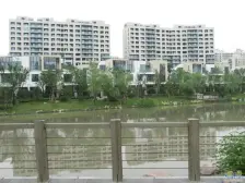 金地湾流域(二期569弄) 2室2厅 东南