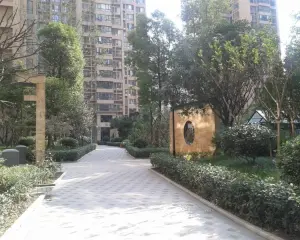 皇城花卉4室2厅南北