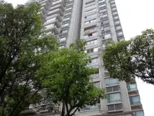 满五带产权车位 三开间朝南前后无摭挡,南北直通