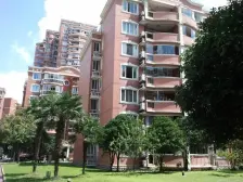 满两年住宅税少,精装修可拎包入住,中间楼层视野好