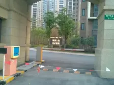 浦东 丝庐雅苑 5室2厅 359.67㎡ 1050万