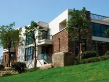 联排别墅,看房方便。