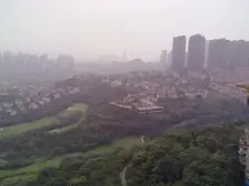 龙湖物业 俯瞰高尔夫 眺望大青山 天际大平层