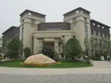 双轨交 7,15号线 小区大门正对公园大门 只有契税