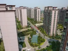 小区前排位置好近地铁+满五年+视野好