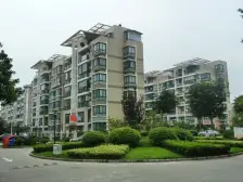 双轨交地铁近中间楼层飞机户型错层结构彰显尊崇