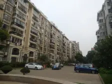 电梯复试小洋房 近地铁 精装修 两个大露台