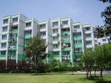 新上小区中心位置!中间楼层!采光好无遮挡!