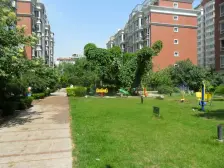 万达商圈 南北通透电梯房 价格可议