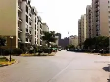 大面积三房,落地阳台,养老楼层,配套齐全,离地铁近