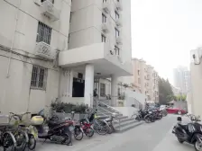 一层三户,南北通透格局,楼层好,便捷出行,税费低