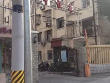 二期商品房,1梯2户,得房率86%,一楼带双南大花园