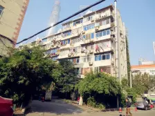 精装修大两房 位置好 业主诚意出售 配套齐全