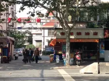 西边套大三房,小区进门位置安静方便。价格好谈