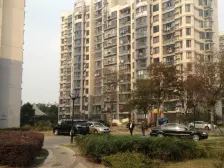 低区友好楼层南北直通两房精装修,5且1税费少