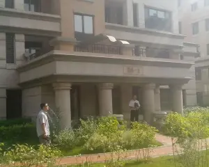 东岸国际二期洋房,采光好,24小时安保,管家式服务