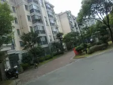 南北通透、房型正气、环境优美、交通便利、一梯两户