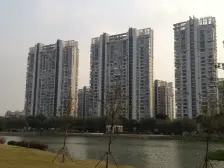 带产权车位,人车分流 精装 电梯房 通风好,新上房源