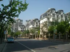 满五一套次顶楼电梯房视野好,安静位置高品质精装修