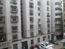 七里河地铁口公交集团3室2厅出售