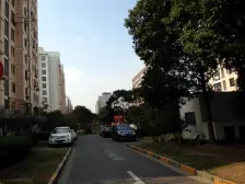 前滩南,8号线江月路地铁口,精装电梯房,南北通户型