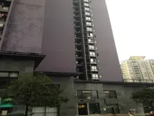 3号线轻轨旁正规大一室,精装修拎包入住,视野开阔