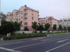 2000年商品房,钢混现浇的,一梯两户,带露台,急售