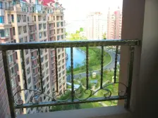 保利金爵公寓 复式 电梯高区 锝房率高 视野开阔