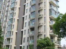 新上房源 人工湖位置 精装一房 拎包入住