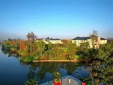 玫瑰园四期岛屿大宅,东南两面临河,占地4100平,奢华装修