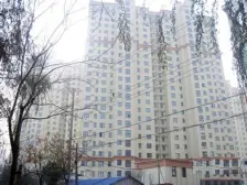 南北版式四房 满五唯 1,中间楼层 有车位