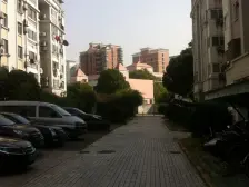 南北直通户型正气,(加装电梯)近小区花园位置闹中取静