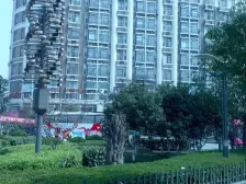 新桥镇大平层 位置好 装修好 业主诚意