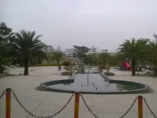 柳沙丽园一线江景楼中楼,楼下即是江滨公园,看房方便