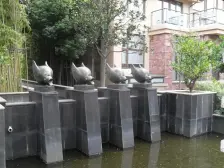 小区中心位置,双拼别墅