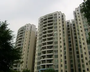 此房装修保养好,南向通风通透采光靓,成熟社区