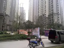 半山华府 4室1厅 东南