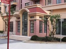 品质小区,南北通透,精装修,价格好谈,一梯两户,得房率高