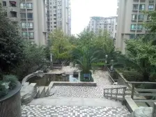 经开区 骏逸天下四房145万