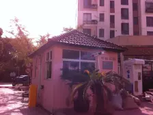 地铁口500米 带大露台 大一户型 利用空间大 看房方便