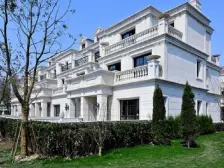 莫奈庄园,联排别墅,满五年税少,环境优美,诚意出售看房有钥匙