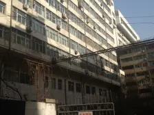 南关十字 满五唯一 东西向精装修 地段好有院子