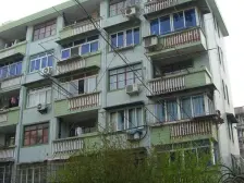 近地铁,中间楼层 拎包入住 无抵押,新上房源