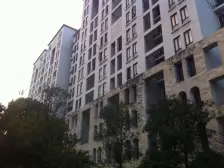 复式房,带采光天井,环境优美,小区中心位置