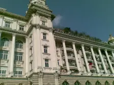 一楼带花园不靠路车位接近1:1