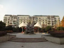 挂这个吉利的数字只是希望购房人可以发发发,看中谈